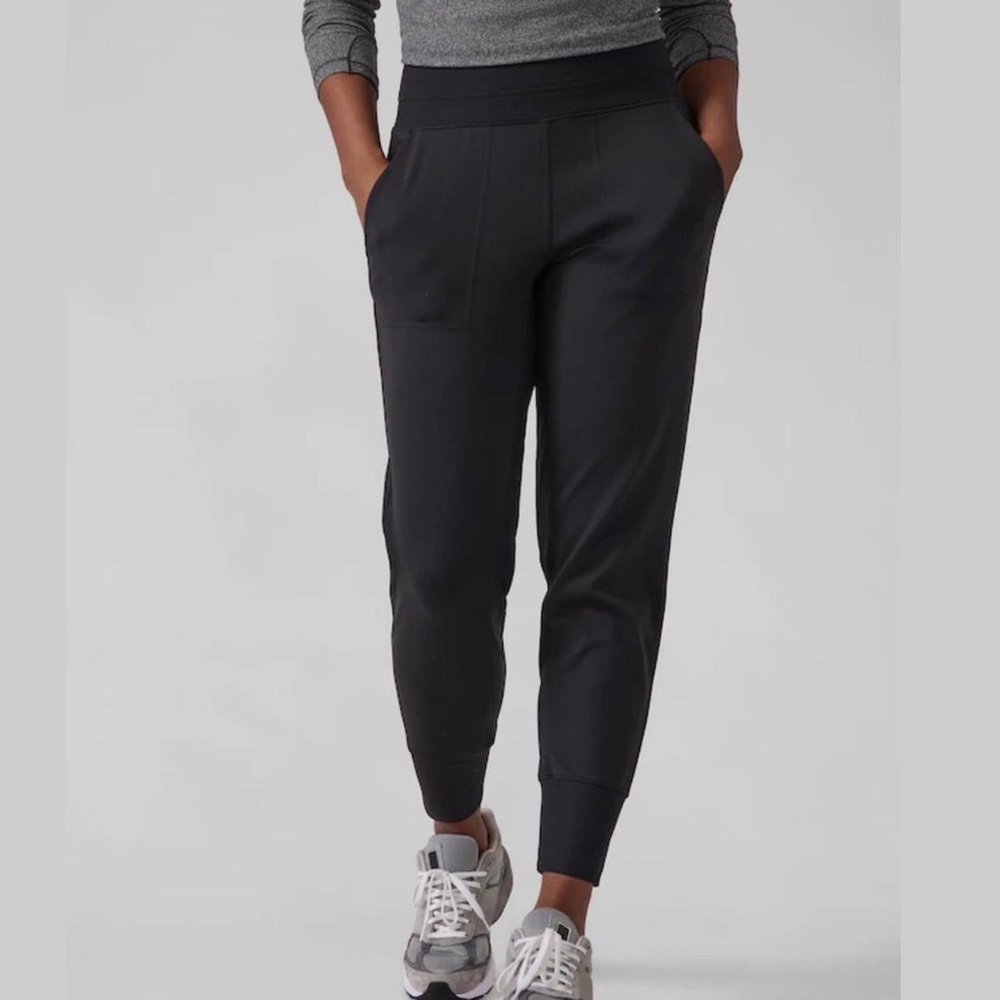 ATHLETA VENICE JOGGER NWT
